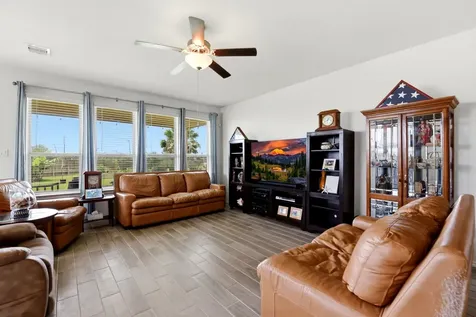 693 Forest Bend Lane La Marque TX 77568