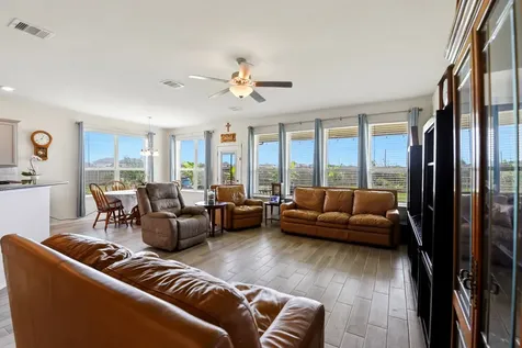 693 Forest Bend Lane La Marque TX 77568
