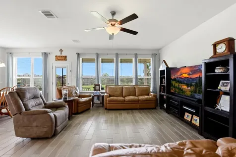 693 Forest Bend Lane La Marque TX 77568
