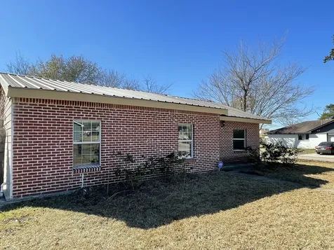 17202 Sunshine Street Houston TX 77049