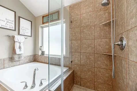 2003 Lansing Cove Drive Fresno TX 77545