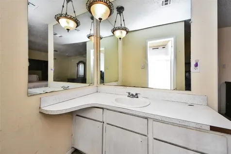 12026 Sela Lane Houston TX 77072