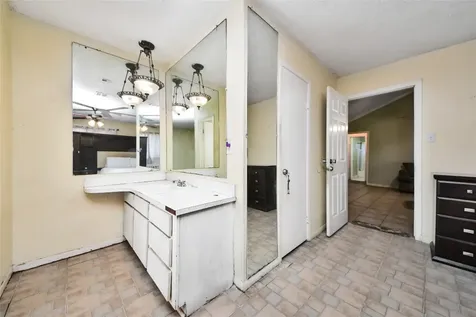 12026 Sela Lane Houston TX 77072