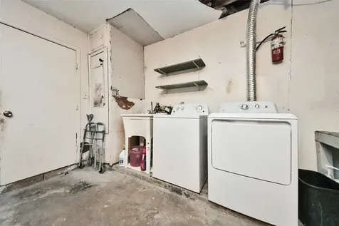 12026 Sela Lane Houston TX 77072