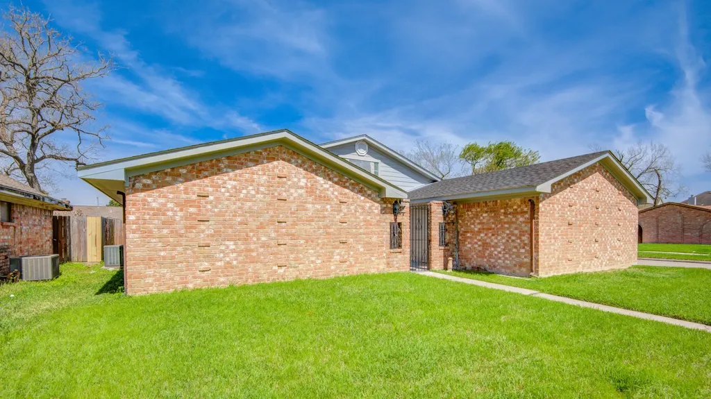 13747 Rampchester Lane Houston TX 77015