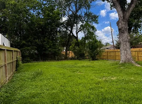 120 Weldon Street South Houston TX 77587