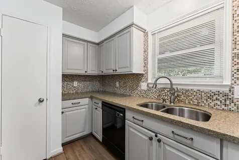 2808 Pinewood Dr Drive League City TX 77573