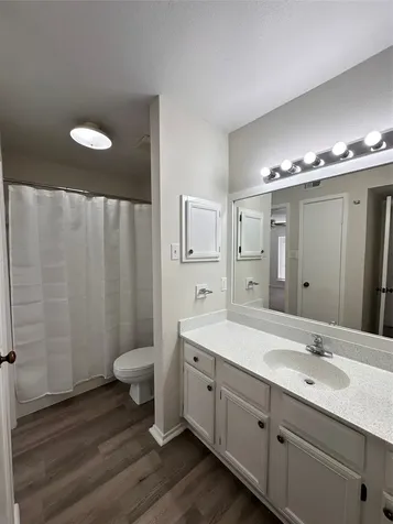2025 Augusta Drive 804 Houston TX 77057