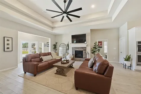 6618 Nichols Landing Needville TX 77461