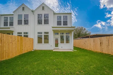 918 Saint Clair Street B Houston TX 77088