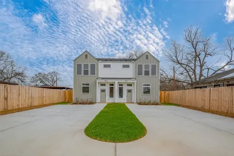 918 Saint Clair Street B Houston TX 77088