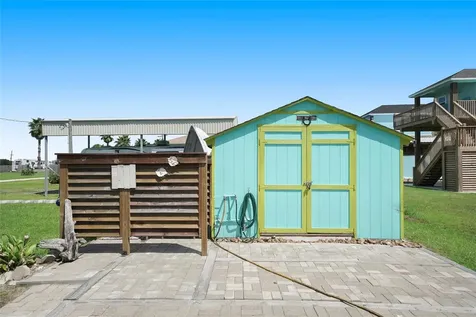 122 Ocean Breeze Drive Crystal Beach TX 77650