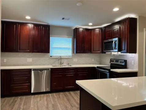 304 S Shadowbend Avenue Friendswood TX 77546