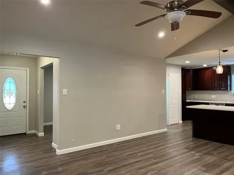 304 S Shadowbend Avenue Friendswood TX 77546