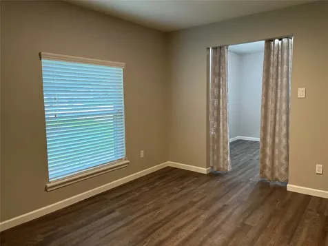 304 S Shadowbend Avenue Friendswood TX 77546