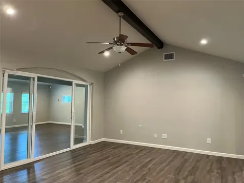 304 S Shadowbend Avenue Friendswood TX 77546