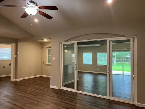 304 S Shadowbend Avenue Friendswood TX 77546