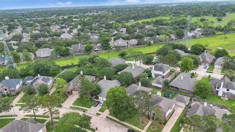4123 Ridgepoint Drive Pearland TX 77584