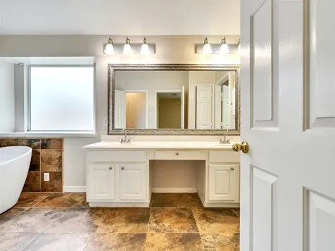4123 Ridgepoint Drive Pearland TX 77584