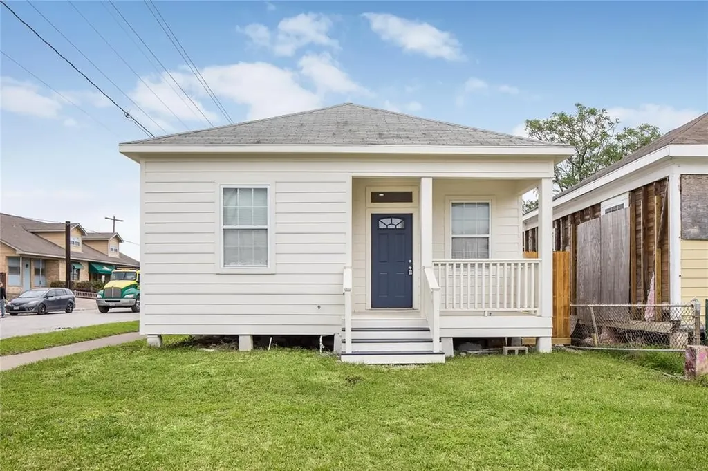 702 40th Street Galveston TX 77550