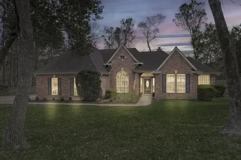 2306 Carriage Run E Conroe TX 77384