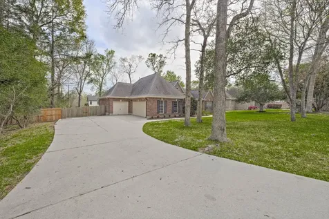 2306 Carriage Run E Conroe TX 77384