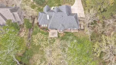 2306 Carriage Run E Conroe TX 77384