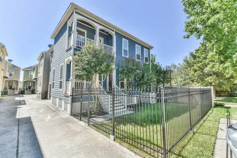 1030 W 16th Street A Houston TX 77008