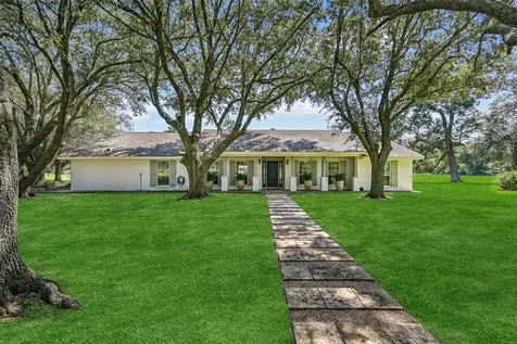 3042 Poskey Road Anahuac TX 77514