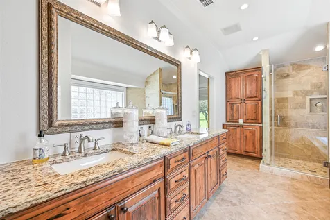 3042 Poskey Road Anahuac TX 77514