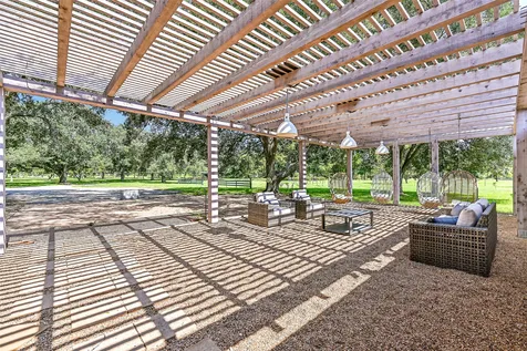3042 Poskey Road Anahuac TX 77514