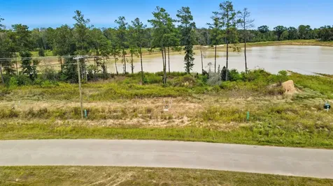 1793 Road 5894 Cleveland TX 77327