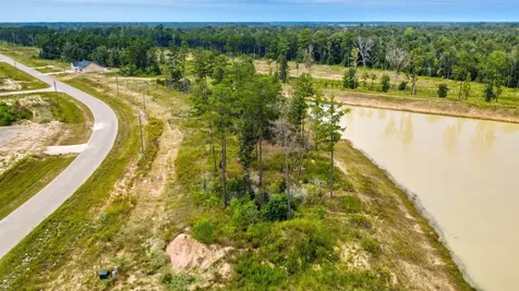 1793 Road 5894 Cleveland TX 77327