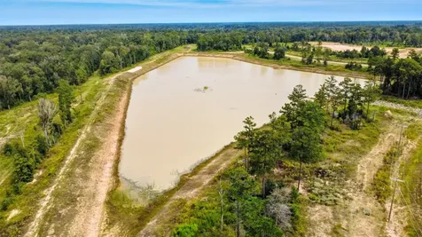 1793 Road 5894 Cleveland TX 77327
