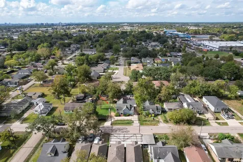 4303 Castor Street Houston TX 77022