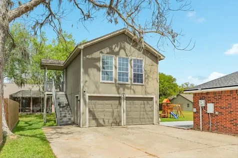 318 S Amherst Drive West Columbia TX 77486