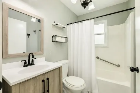 318 S Amherst Drive West Columbia TX 77486
