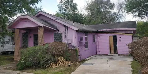 3235 Waverly Street Beaumont TX 77705