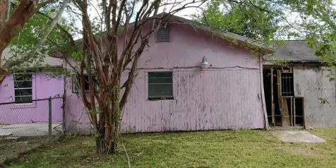 3235 Waverly Street Beaumont TX 77705