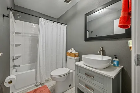 904 W Harrison Avenue Port O Connor TX 77982