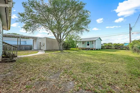 904 W Harrison Avenue Port O Connor TX 77982