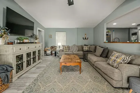 904 W Harrison Avenue Port O Connor TX 77982