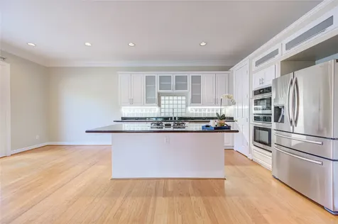 2124 Nantucket Drive A Houston TX 77057