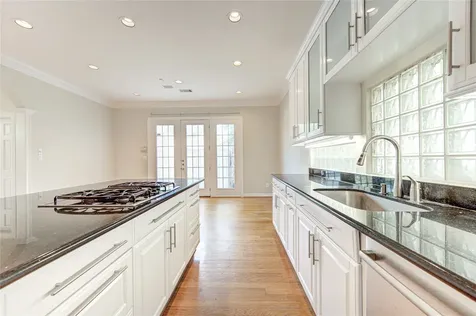 2124 Nantucket Drive A Houston TX 77057