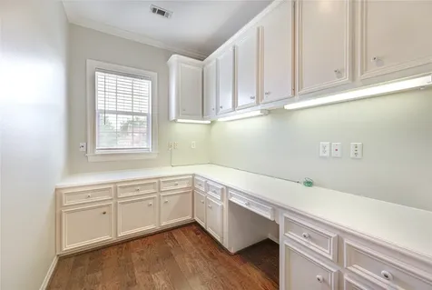 2124 Nantucket Drive A Houston TX 77057