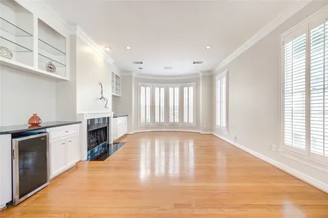 2124 Nantucket Drive A Houston TX 77057
