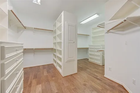 2124 Nantucket Drive A Houston TX 77057