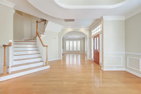 2124 Nantucket Drive A Houston TX 77057