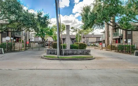6633 W Airport Boulevard 1008 Houston TX 77035