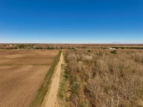 5735 Van Steinberg Road East Bernard TX 77435